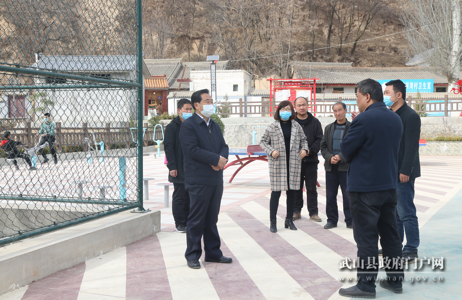 索鴻賓調(diào)研指導(dǎo)脫貧攻堅、鄉(xiāng)村振興等工作