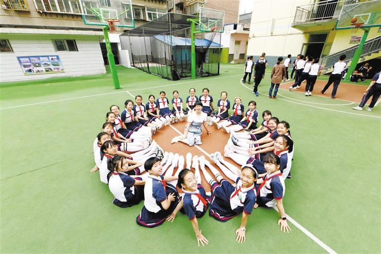 我們畢業(yè)啦！