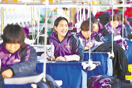 【抓“六穩(wěn)” 促“六?！薄糠€(wěn)就業(yè)有良策 保就業(yè)出實(shí)招——甘肅省全力以赴支持穩(wěn)定就業(yè)確保就業(yè)形勢(shì)總體穩(wěn)定