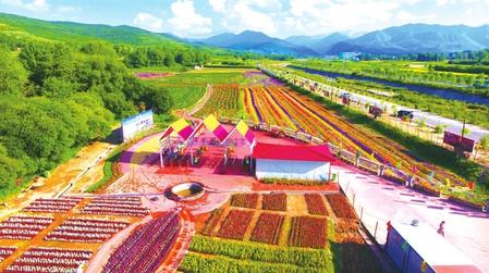 “三區(qū)三州”旅游大環(huán)線(xiàn) 打造文旅扶貧大平臺(tái)