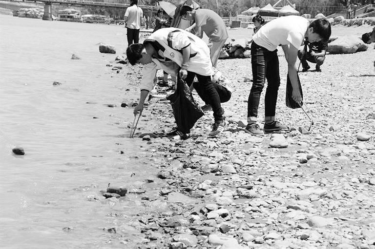 保護母親河，我們一直在路上……