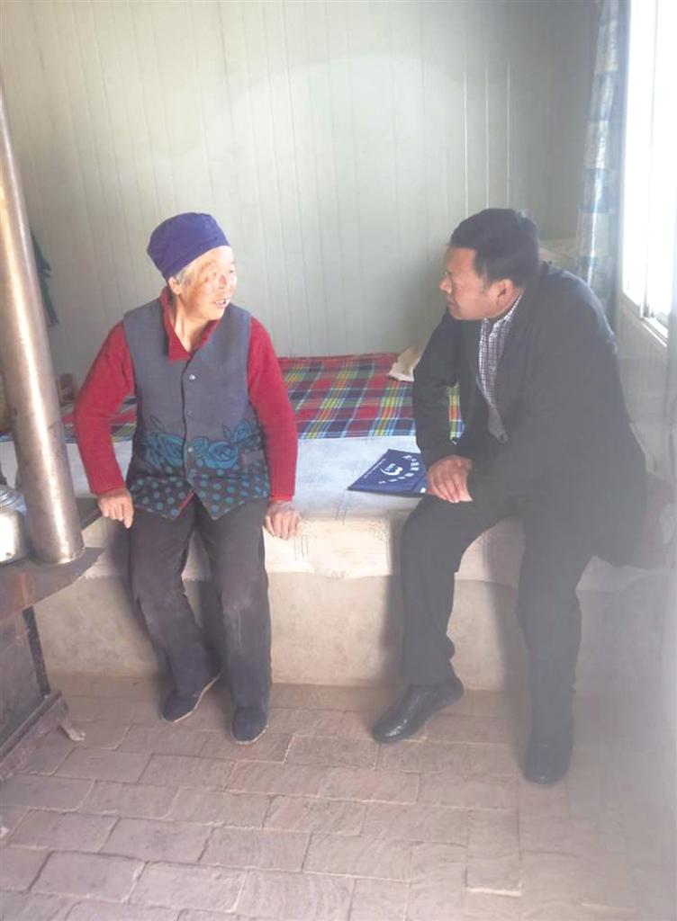 榆中縣扶貧開發(fā)辦公室黨組書記、主任王國(guó)福：建言獻(xiàn)策當(dāng)助手 沖鋒陷陣排頭兵