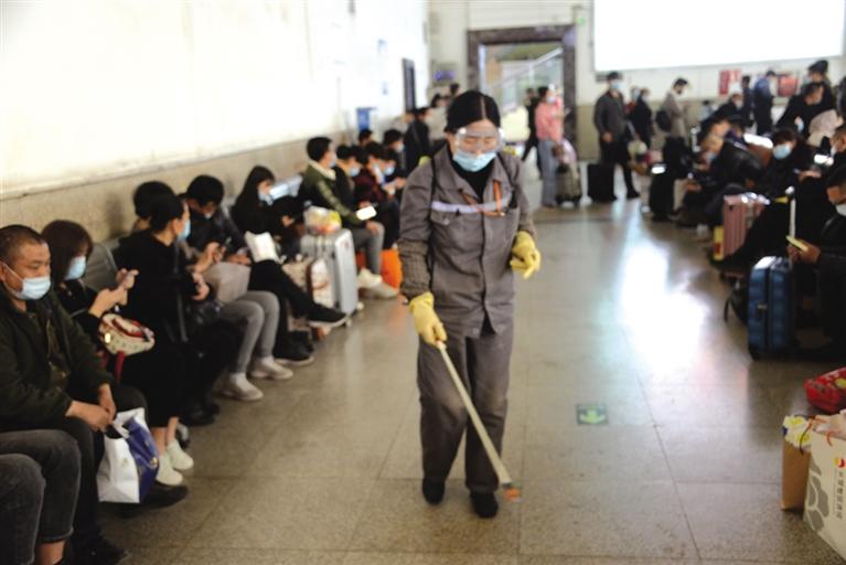 清明小長假 蘭州車站預計發(fā)送旅客28.4萬人次