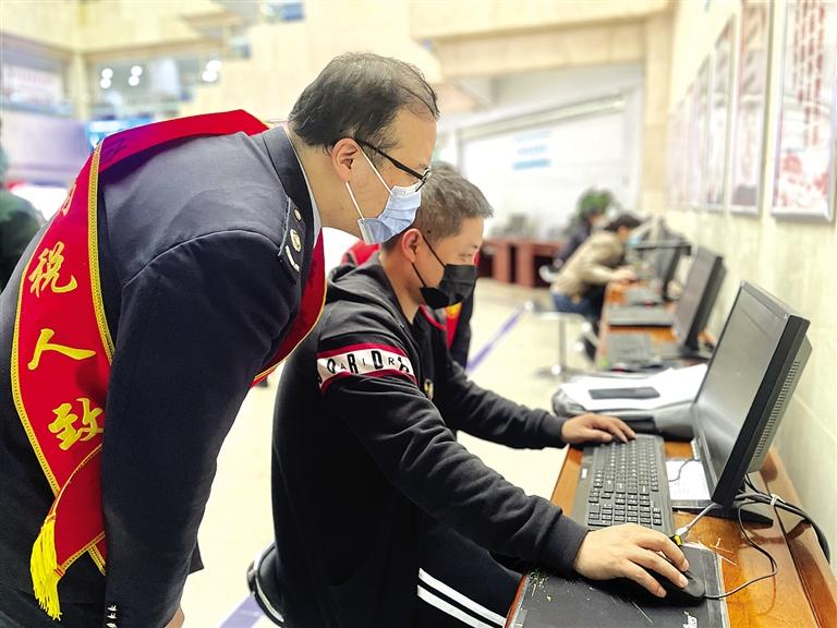 蘭州市政務(wù)服務(wù)管理局：聚焦“我為群眾辦實(shí)事” 推動(dòng)政務(wù)水平再上新臺階