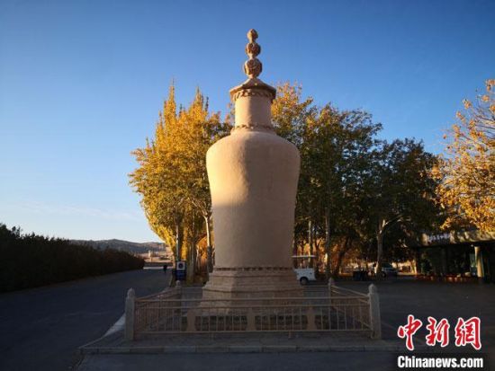 圖為2020年11月，沐浴在晨光中的莫高窟道士塔。(資料圖) 馮志軍 攝