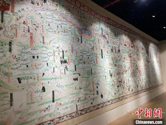 圖為展覽現(xiàn)場?！〗瓧顭?攝