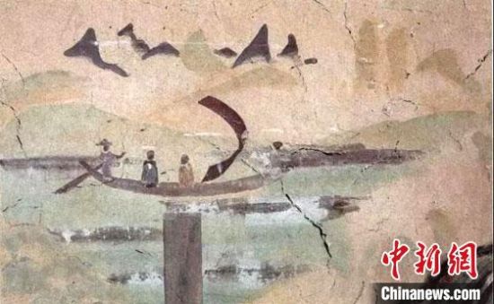 “一人搖櫓晃扁舟，兩人撐篙水上漂?！眻D為莫高窟第323窟《搖櫓帆船》（初唐）。　敦煌研究院供圖