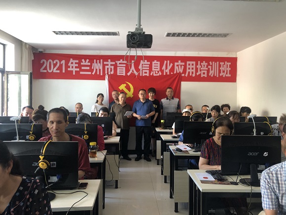 維權(quán)處黨支部開(kāi)展“法律宣傳進(jìn)學(xué)?！敝驹刚叻?wù)活動(dòng)