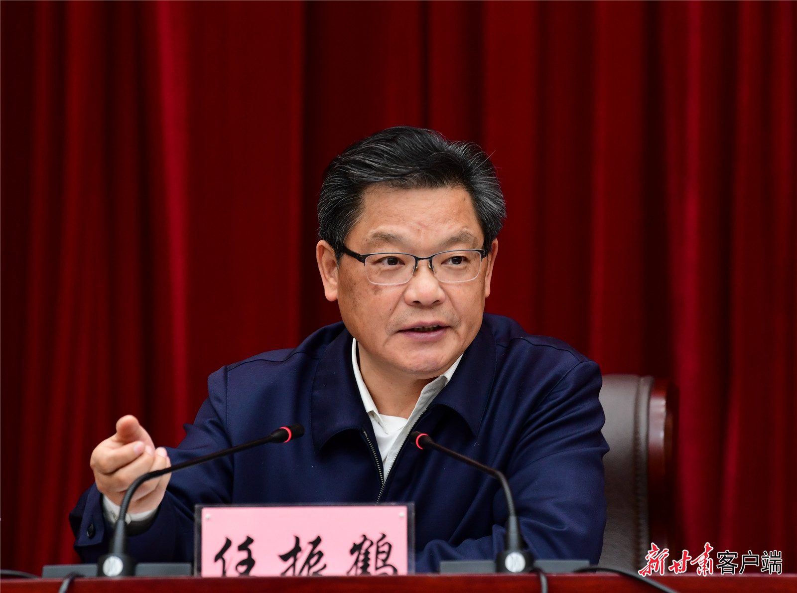 任振鶴在全省新型城鎮(zhèn)化工作推進會議上強調：凝心聚力抓落實、蹄疾步穩(wěn)向前進，奮力推進新型城鎮(zhèn)化建設再上新臺階