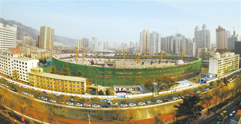 蘭州市七里河體育場主體封頂，預(yù)計明年7月交付使用