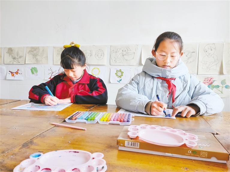 甘肅這兩名小朋友，被太空中亞平老師點了名