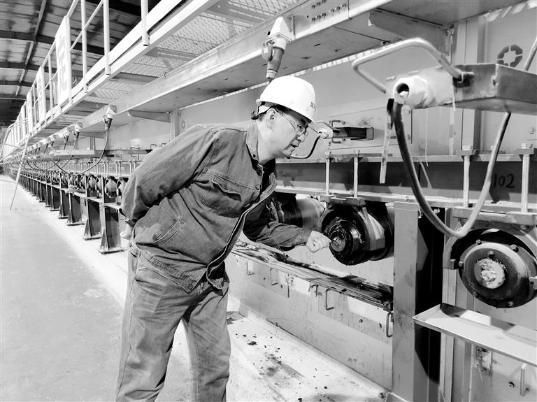 高溫下的堅(jiān)守，讓世界變得更“透明”