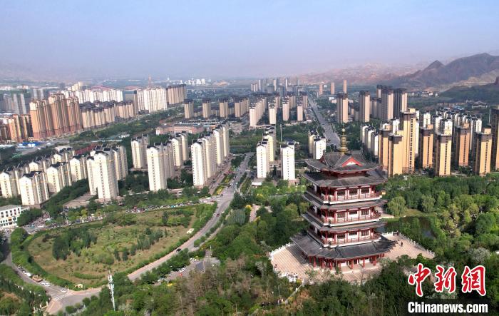 圖為“南涼古都”樂都朝陽山片區(qū)的今朝?！⊙Φ?攝