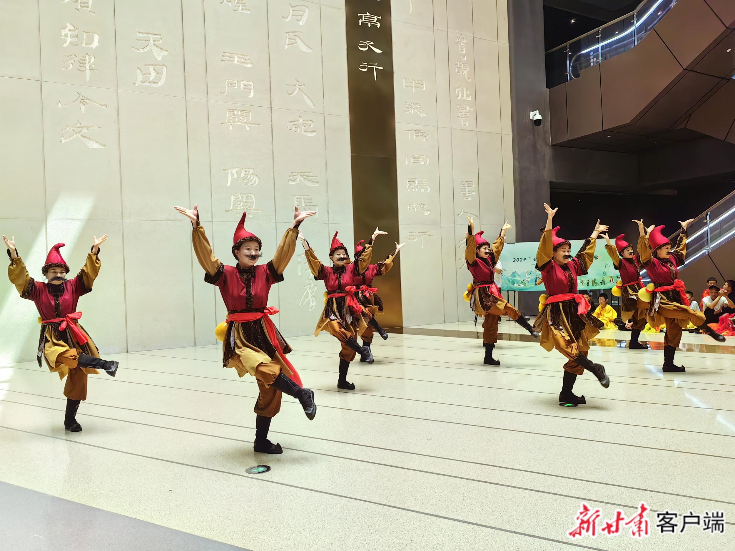 《胡騰舞》　本文圖片均由新甘肅·甘肅日報記者　何佳睿　攝