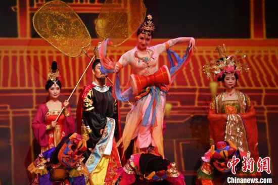 2023年第六屆敦煌文博會期間，系列演藝上演。(資料圖)李亞龍 攝