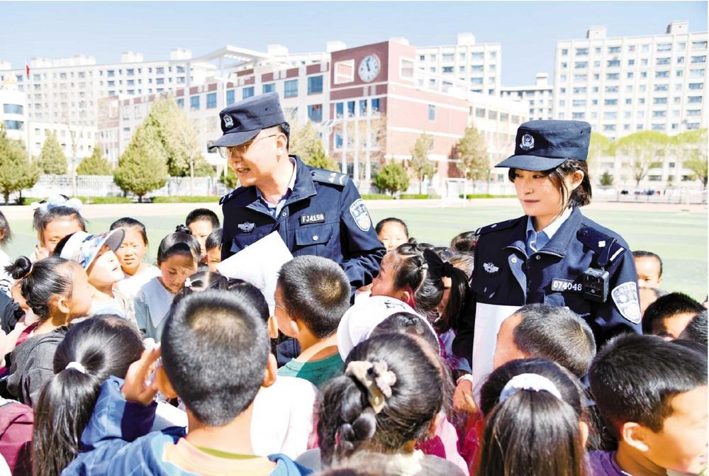 臨澤沙河派出所走進小學(xué)開展法治宣傳活動